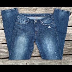 Levi's-Demi Curve Straight-28x32-Nicely Distressed